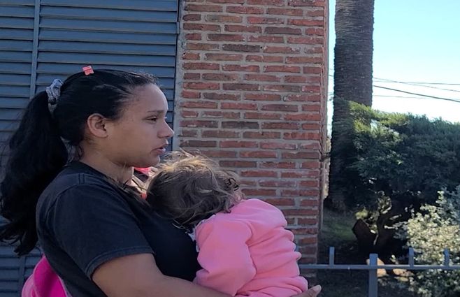 niña-tacuarembó-policías