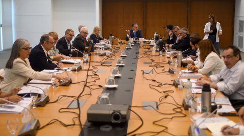 Foto: FocoUy, archivo. Consejo de Ministros encabezado por Yamandú Orsi en Torre Ejecutiva.