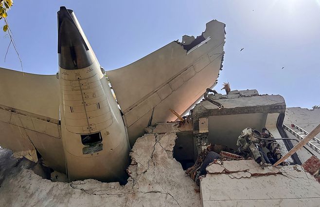 Imagen del avion que protagonizó el siniestro en India. Foto: AFP