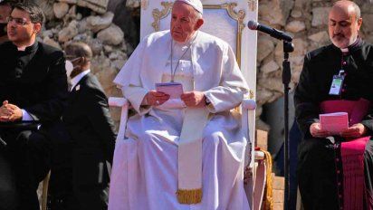el papa francisco dijo que trabaja para que los cristianos en irak vivan en paz