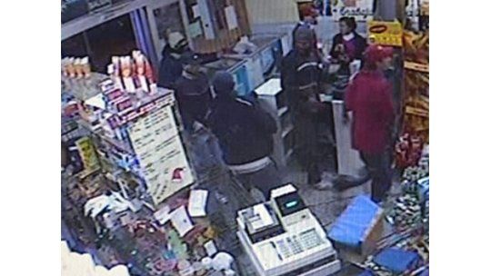 Video del asalto a un supermercado de Casavalle