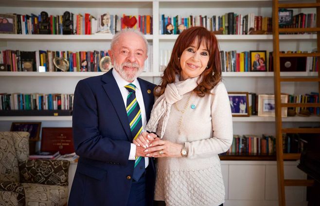 Lula Da Silva y Cristina Kirchner en la residencia de la expresidenta argentina, donde permanece presa tras una condena. Foto: X de Cristina Kirchner