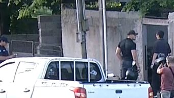 Adolescente de 14 años fue baleada por su padre en el cuello; se encuentra grave