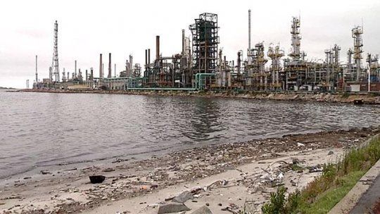 bahía montevideo Ancap