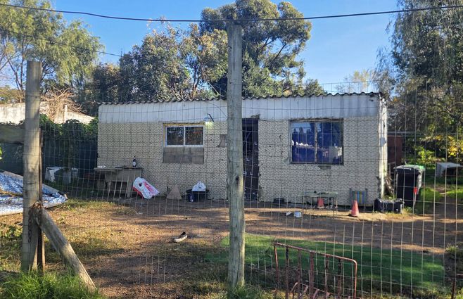 Doble homicidio en Colinas de Solymar: un hombre de 27 años y una mujer de 24 las víctimas; en la casa estaban sus dos hijos