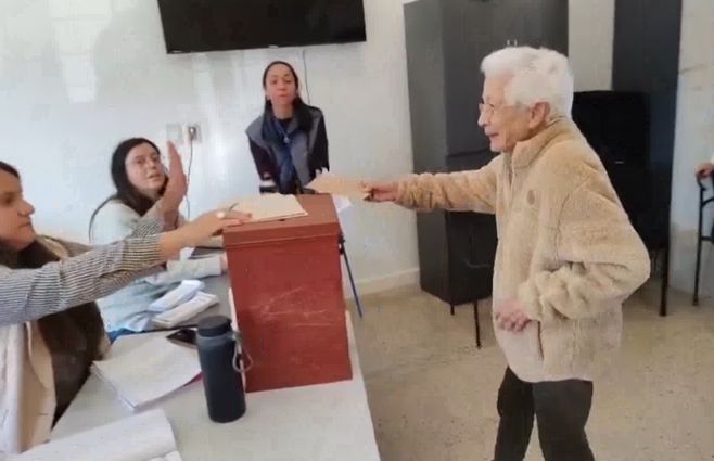 onoria-102-años-votante-rocha.jpg