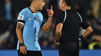 con luis suarez en cancha los 90, uruguay empato 0-0 con paraguay por eliminatorias