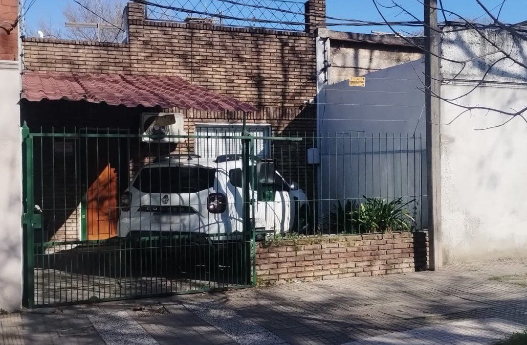 Foto: Subrayado. La camioneta de la víctima quedó en el lugar.