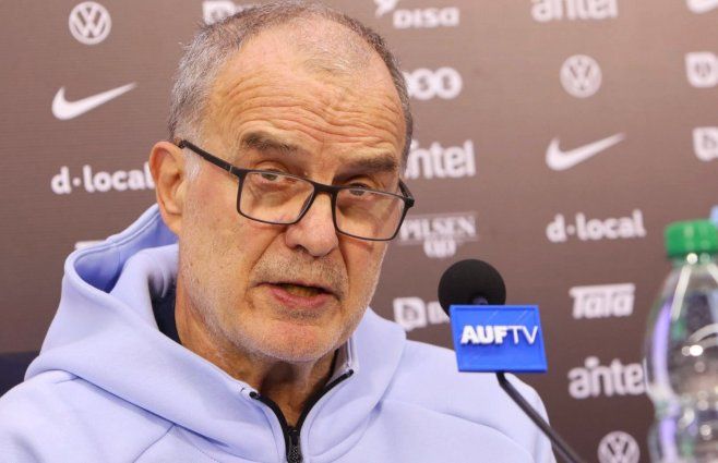 Foto: FocoUy. Marcelo Bielsa, entrenador de Uruguay.