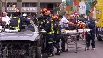 simulacro de siniestro entre un auto y una moto se realizo en 18 de julio frente a la intendencia