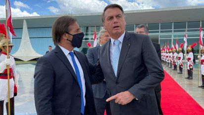 Lacalle Pou con Bolsonaro en Brasilia. Foto: publicada por Lacalle Pou en Twitter.