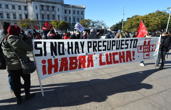 Manifestaciones udelar parlamento dante fernandez foco uy (3).jpeg