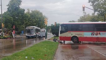 el padre del exfutbolista ribair rodriguez resulto politraumatizado tras ser embestido por un omnibus