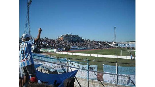 El Tanque Sisley ganó 2 a 0 frente a Cerro