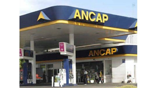 Ahora sí: ANCAP analiza una eventual rebaja de combustibles