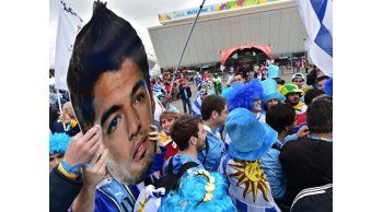 Sindicato mundial de futbolistas cuestionó sanción a Suárez