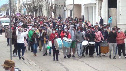 en dolores se realizo marcha en reclamo de block quirurgico y sala de maternidad