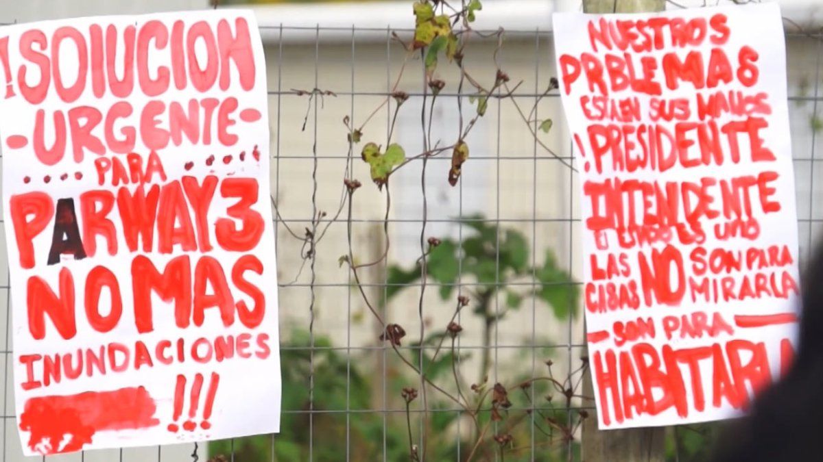 Sesenta familias reclaman ser realojadas a viviendas ya construidas: 