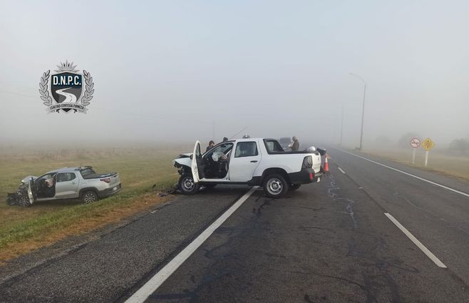 Choque frontal en ruta 2, Soriano. Foto: Policía Caminera.