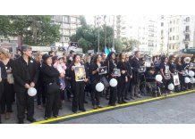 Miles marcharon por 18 de Julio contra la violencia hacia las mujeres