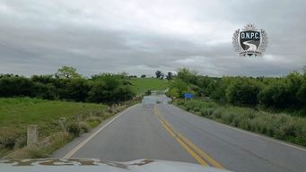 no da paso: policia caminera advierte por ruta cortada en el departamento de colonia