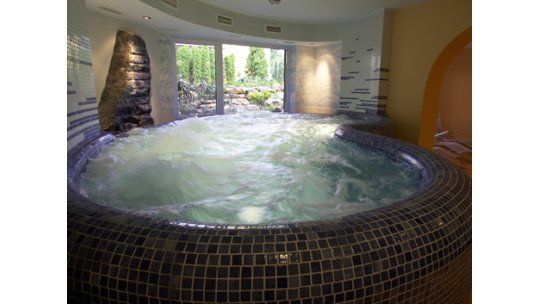 Una mujer ahogó a su hijo de 6 años en el jacuzzi de la casa