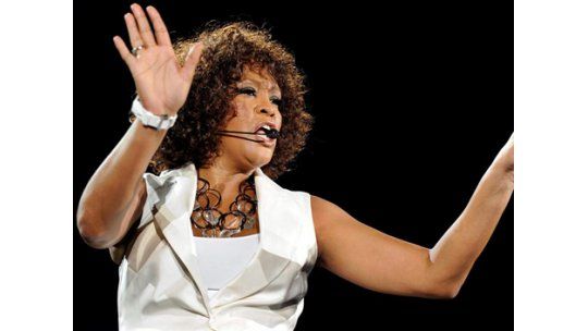 Whitney Houston, una voz única resquebrajada por la droga