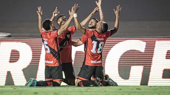 atletico goianiense goleo a nacional 3 a 0 y lo elimino de la copa sudamericana