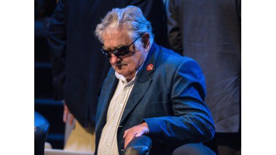 Mujica exigió dar el ejemplo contra el consumismo y despilfarro