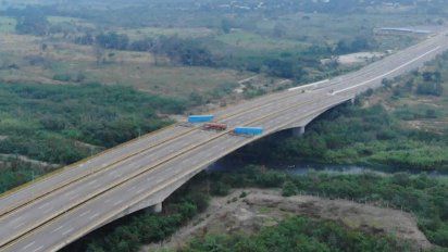 Foto: Puente de Tienditas, frontera con Colombia, bloqueado por el gobierno de Maduro.