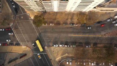 habilitan giros a la izquierda en cinco cruces de montevideo de forma excepcional