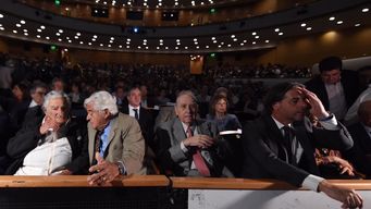 Lacalle Pou y los ex presidentes en el acto por los 35 años del Plan Caif. Foto: FocoUy.