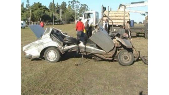 Cuatro muertos en un choque frontal en Paysandú