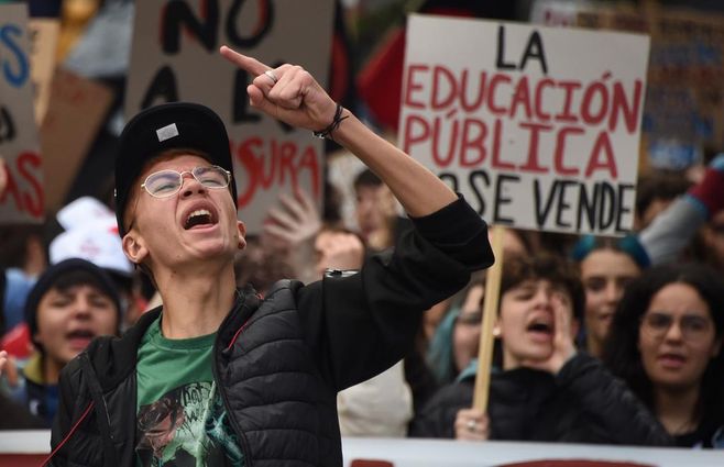 marcha educación dante fernandez foco uy (4).jpeg