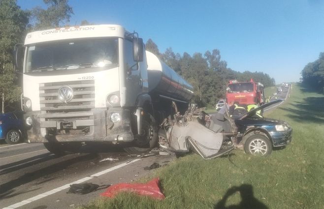 choque-fatal-ruta-12-colonia-caminera.jpg