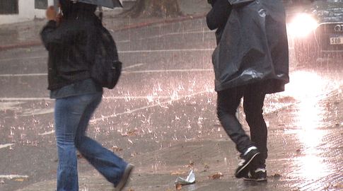 Inumet actualizó la doble alerta por tormentas fuertes y lluvias intensas que abarca a casi todo el país