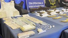 Dos operativos antidrogas en San Carlos dejaron armas, drogas y más de 800 municiones incautadas; un delincuente fue a prisión