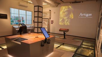 El interior de la Casa Natal de Artigas en Ciudad Vieja. Foto: FocoUy