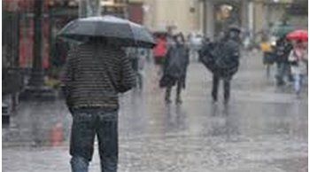 tiempo lluvioso, ventoso y frio, al menos hasta el miercoles
