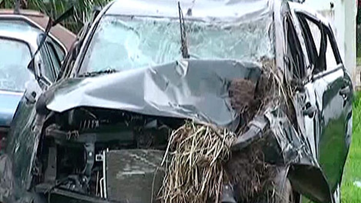 Accidente fatal un auto se salió de la ruta y cayó en una cañada