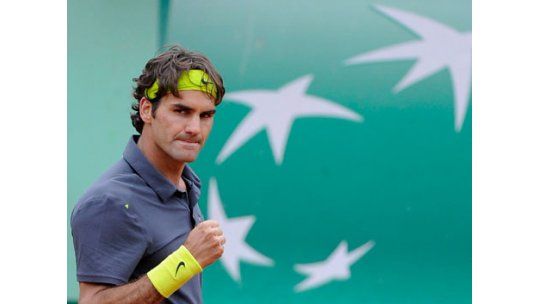 Federer impone su jerarquía a Del Potro en Roland Garros