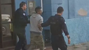 un condenado y tres imputados por la ola de robos en castillos; continua la investigacion