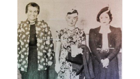 El encuentro de las tres poetisas