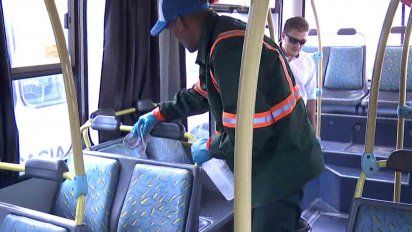 bajo el numero de usuarios del transporte publico 