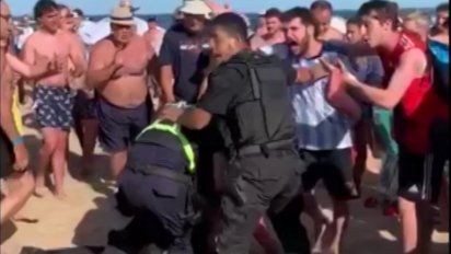 dueno del parador ocean  fue imputado por balear a un hincha de river