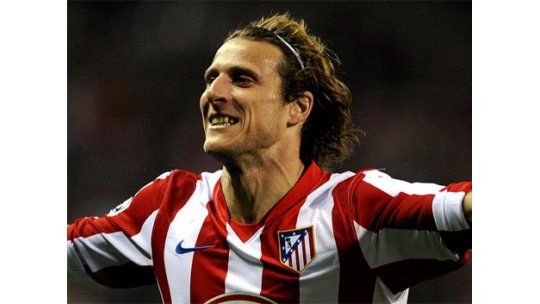 Forlán cierra este lunes su fichaje con el Inter de Milán