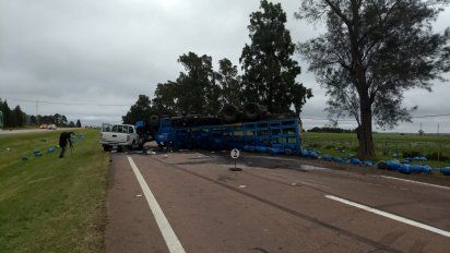 dos politraumatizados en un vuelco y posterior choque en ruta 1