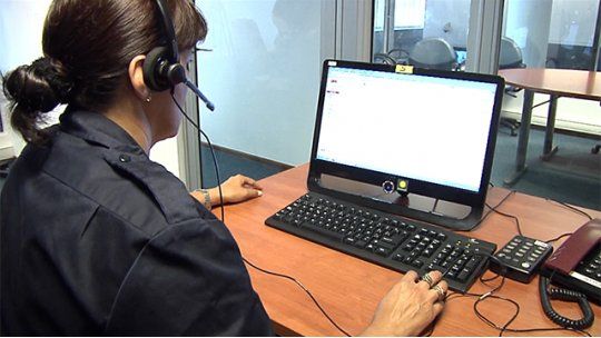 policía