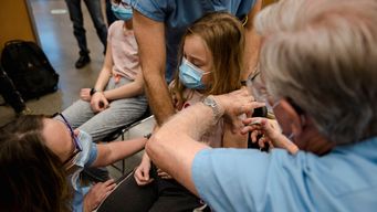 europa aprueba vacuna pfizer contra coronavirus para ninos de entre 5 y 11 anos