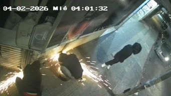 robo con amoladoras en tres cruces: delincuentes abandonaron en la blanqueada el auto que usaron